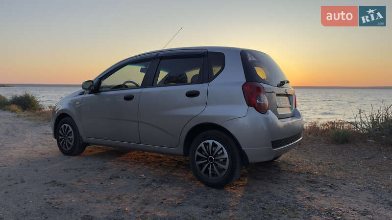 Хэтчбек Chevrolet Aveo 2008 в Николаеве