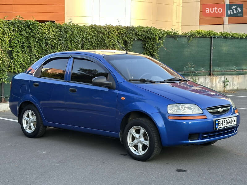 Седан Chevrolet Aveo 2004 в Одессе