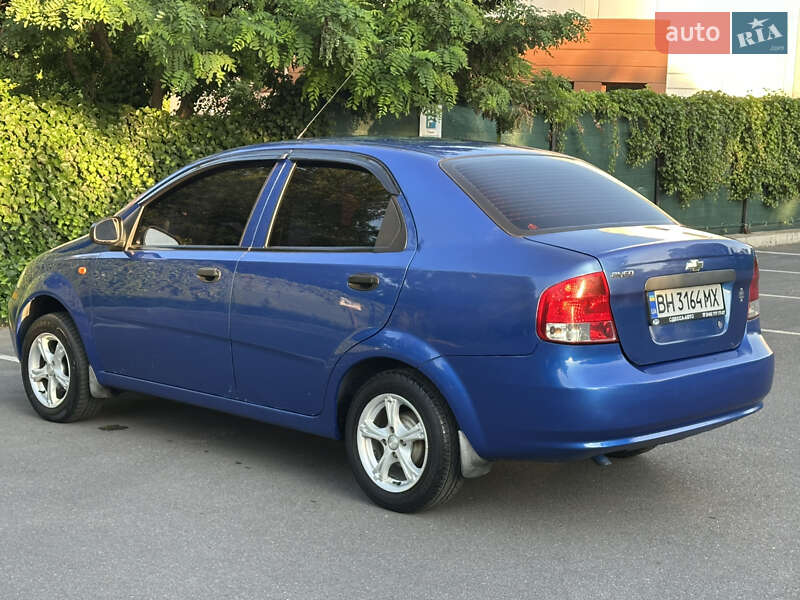 Седан Chevrolet Aveo 2004 в Одессе
