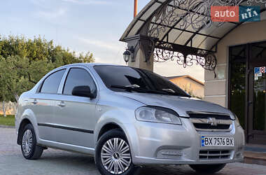 Седан Chevrolet Aveo 2008 в Дунаевцах