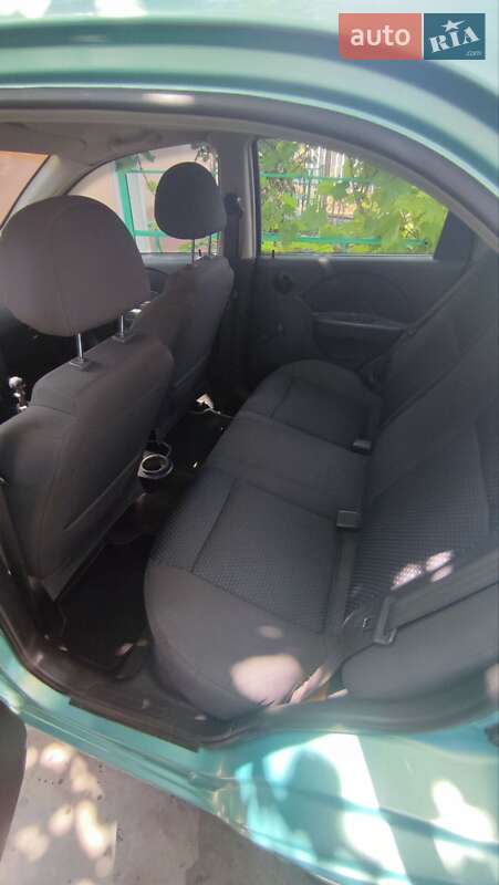 Седан Chevrolet Aveo 2006 в Запорожье