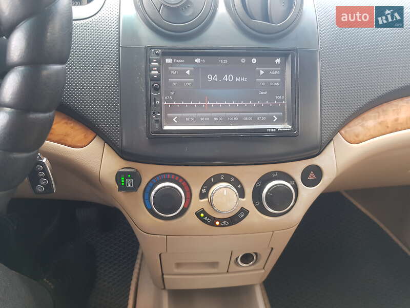 Седан Chevrolet Aveo 2008 в Одессе