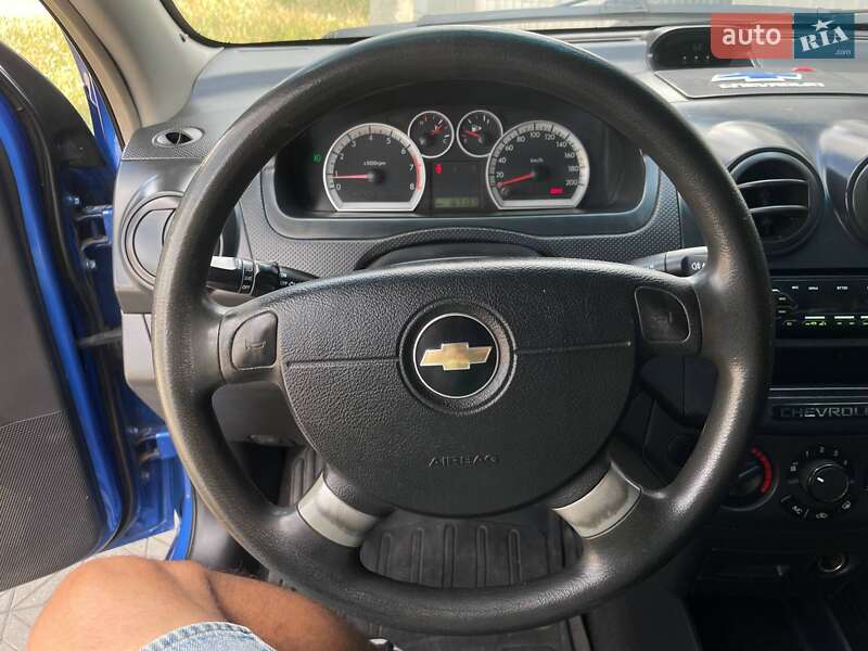 Седан Chevrolet Aveo 2008 в Миколаєві