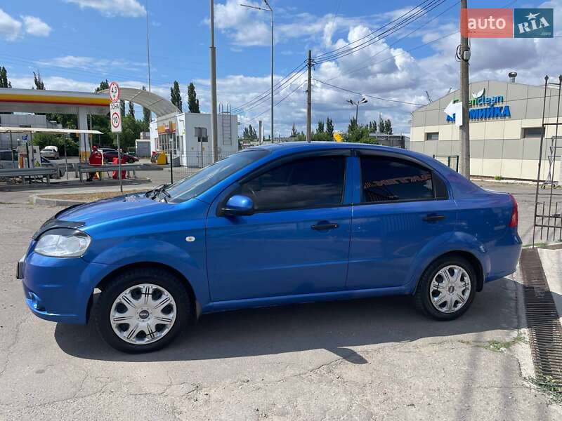Седан Chevrolet Aveo 2008 в Миколаєві