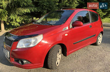 Хэтчбек Chevrolet Aveo 2008 в Полонном