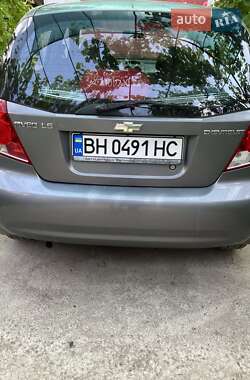 Хэтчбек Chevrolet Aveo 2008 в 