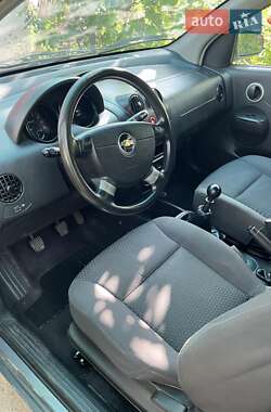 Хэтчбек Chevrolet Aveo 2008 в 