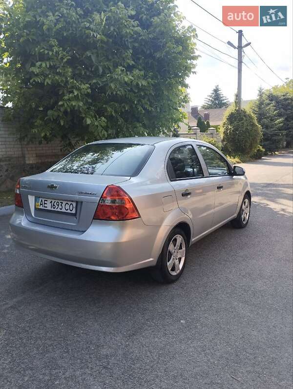 Седан Chevrolet Aveo 2008 в Дніпрі