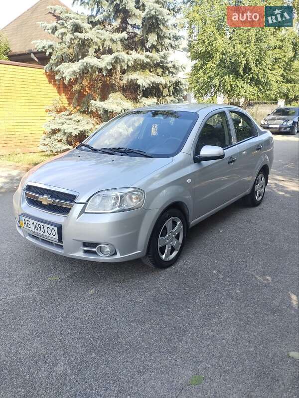 Седан Chevrolet Aveo 2008 в Дніпрі