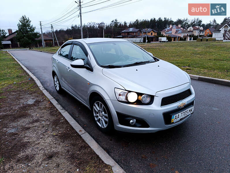 Седан Chevrolet Aveo 2012 в Киеве фото 3 Седан Chevrolet Aveo 2012 в Киеве