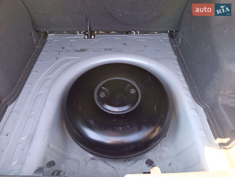 Седан Chevrolet Aveo 2012 в Киеве фото 18 Седан Chevrolet Aveo 2012 в Киеве