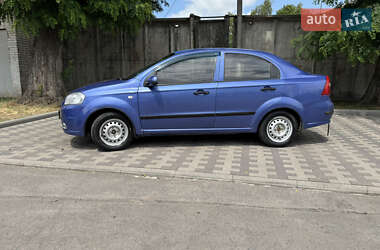 Седан Chevrolet Aveo 2008 в Лубнах