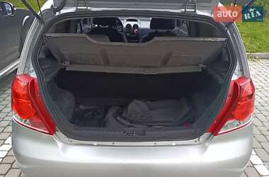 Хэтчбек Chevrolet Aveo 2008 в 