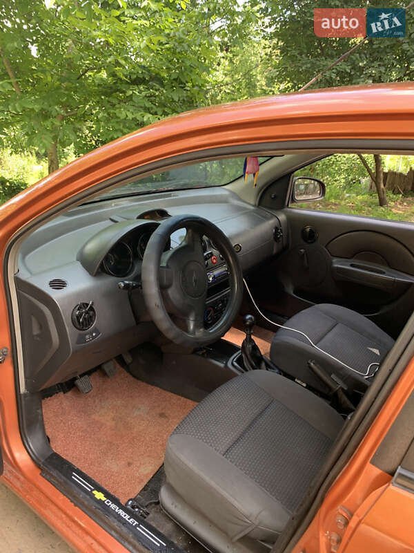 Седан Chevrolet Aveo 2005 в Дублянах
