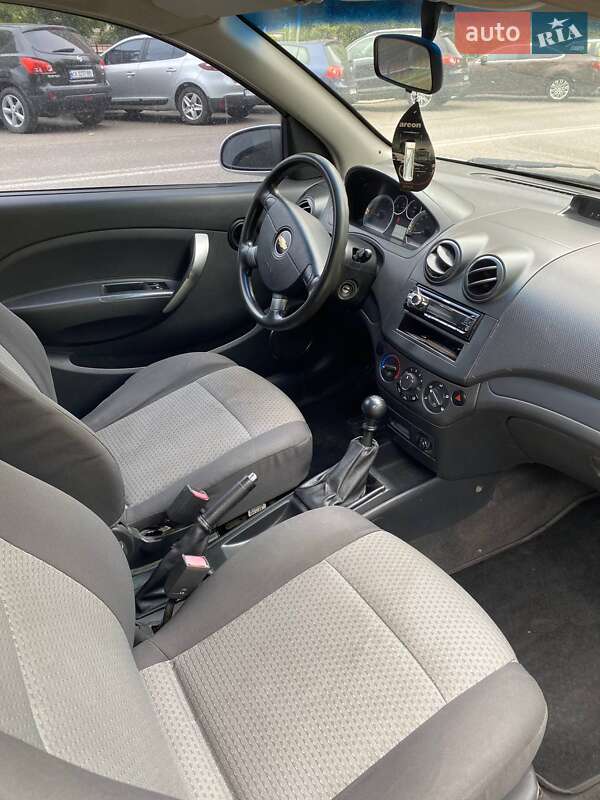 Хэтчбек Chevrolet Aveo 2008 в Киеве