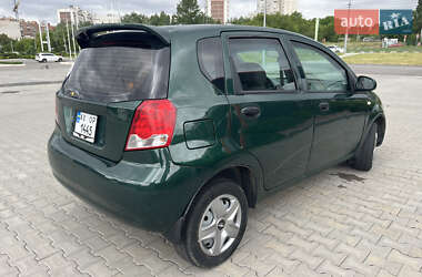 Хэтчбек Chevrolet Aveo 2005 в 