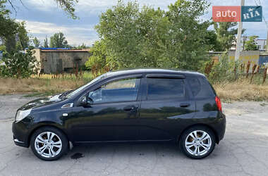 Хетчбек Chevrolet Aveo 2009 в 