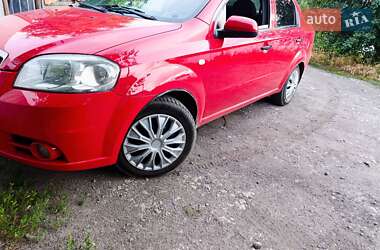 Седан Chevrolet Aveo 2011 в Днепре
