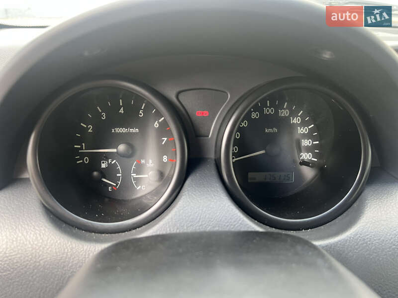 Седан Chevrolet Aveo 2005 в Харькове фото 5 Седан Chevrolet Aveo 2005 в Харькове