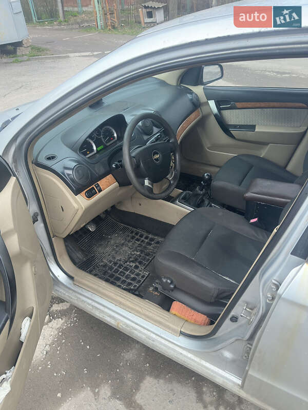 Седан Chevrolet Aveo 2008 в Львове