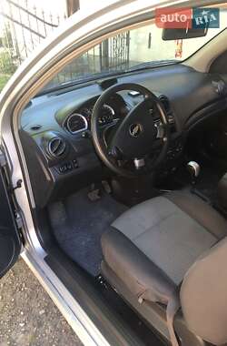Хэтчбек Chevrolet Aveo 2008 в 