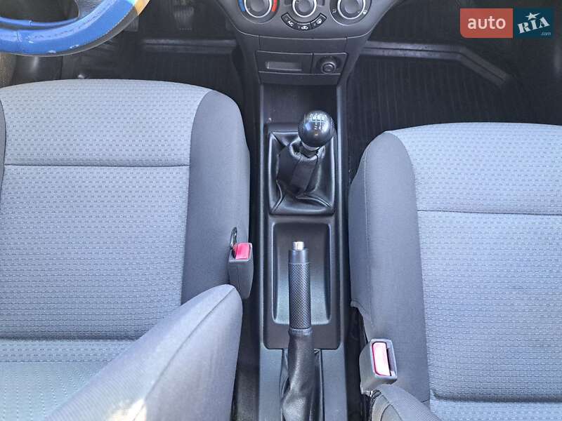 Хэтчбек Chevrolet Aveo 2008 в Киеве фото 9 Хэтчбек Chevrolet Aveo 2008 в Киеве