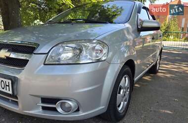 Седан Chevrolet Aveo 2008 в Виннице