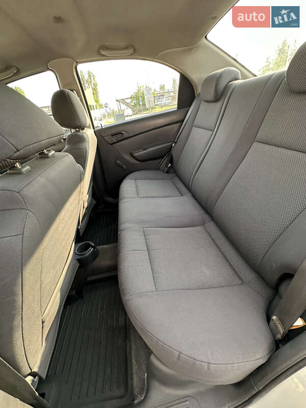 Седан Chevrolet Aveo 2006 в Одессе