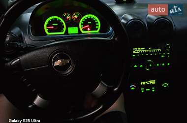 Седан Chevrolet Aveo 2006 в 