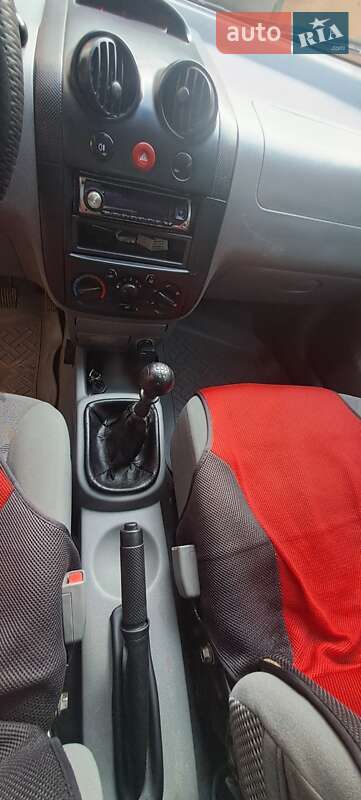 Седан Chevrolet Aveo 2005 в Хмельницком