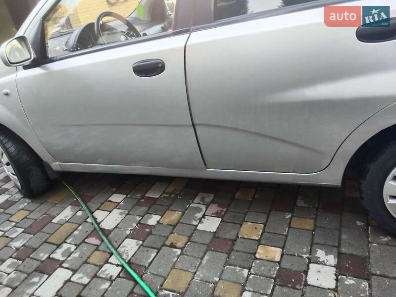 Хэтчбек Chevrolet Aveo 2007 в Днепре