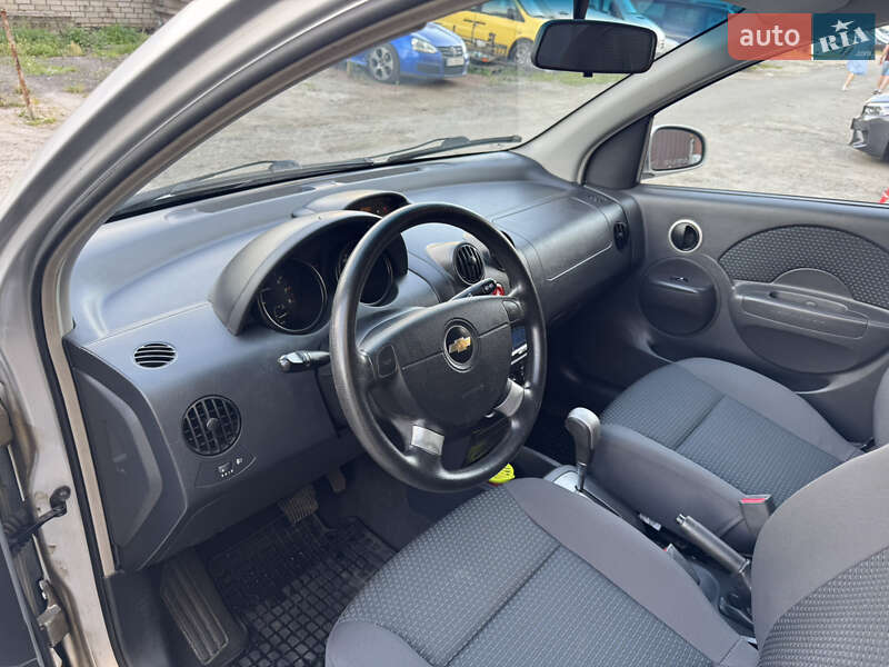 Хэтчбек Chevrolet Aveo 2008 в Киеве