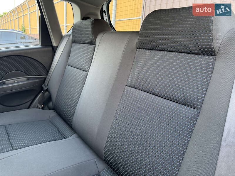 Хэтчбек Chevrolet Aveo 2008 в Киеве