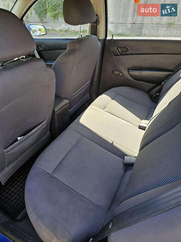 Седан Chevrolet Aveo 2008 в Києві