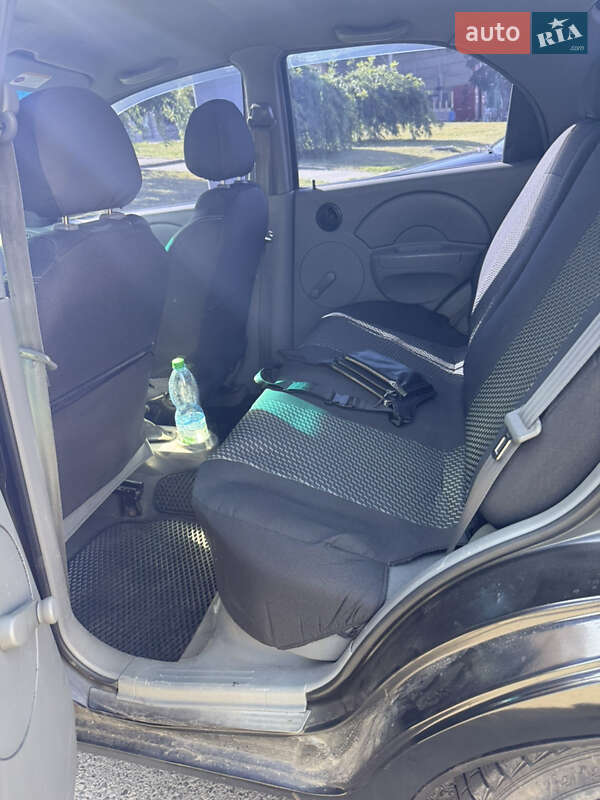 Седан Chevrolet Aveo 2005 в Харькове