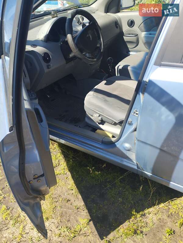 Хэтчбек Chevrolet Aveo 2005 в Вышгороде