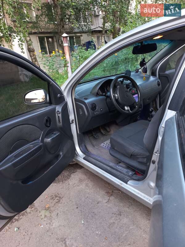 Седан Chevrolet Aveo 2006 в Харькове