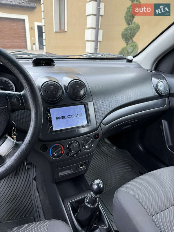 Седан Chevrolet Aveo 2007 в Косове