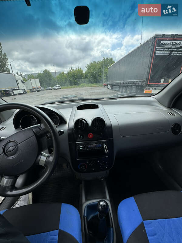 Седан Chevrolet Aveo 2005 в Хмельницком