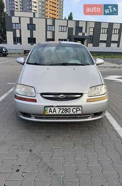 Седан Chevrolet Aveo 2004 в Киеве