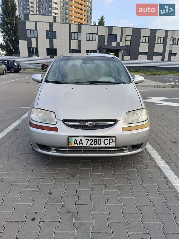 Chevrolet Aveo 2004