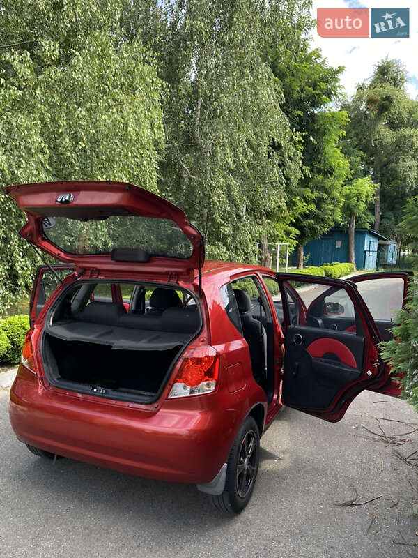 Хэтчбек Chevrolet Aveo 2008 в Вышгороде