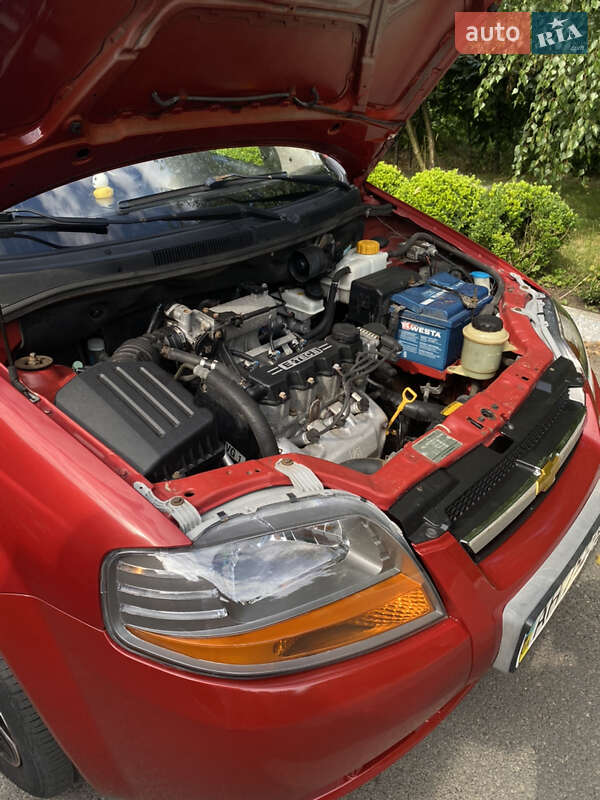 Хэтчбек Chevrolet Aveo 2008 в Вышгороде
