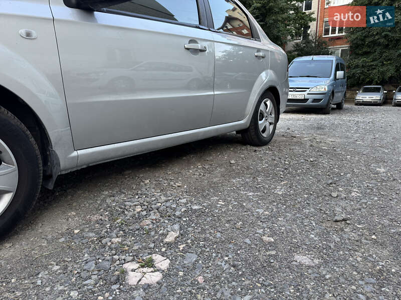 Седан Chevrolet Aveo 2008 в Тернополе