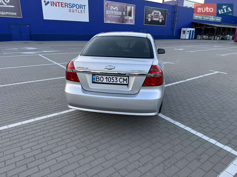 Седан Chevrolet Aveo 2008 в Тернополе