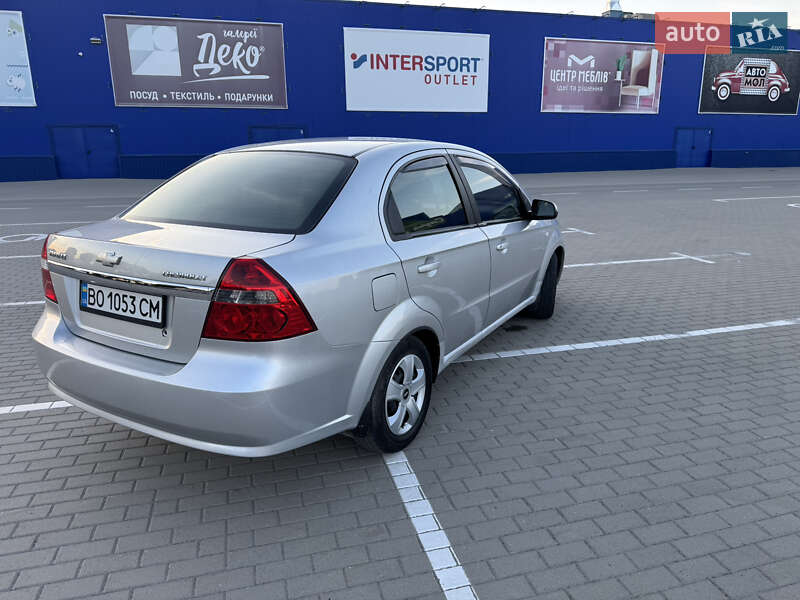 Седан Chevrolet Aveo 2008 в Тернополе