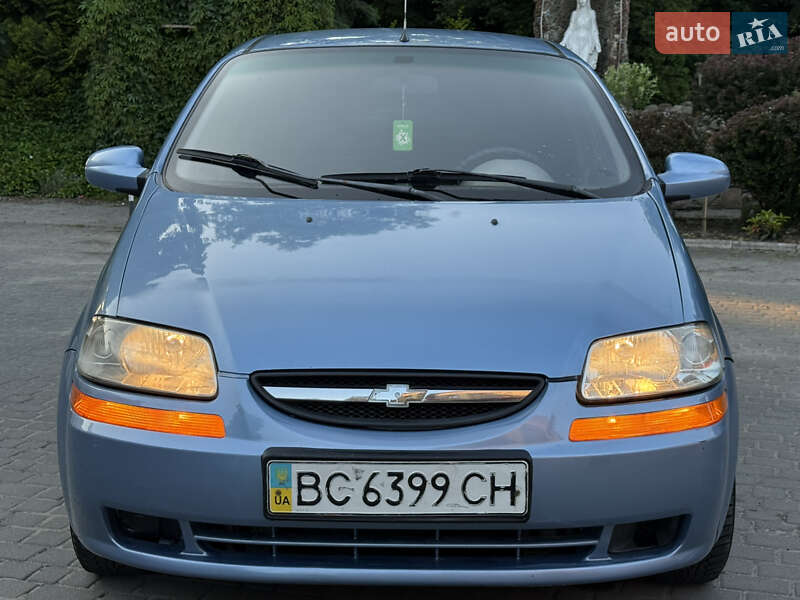 Седан Chevrolet Aveo 2004 в Львове