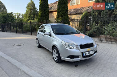 Седан Chevrolet Aveo 2010 в Запоріжжі