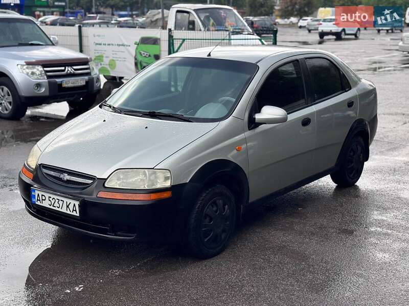 Седан Chevrolet Aveo 2005 в Запорожье