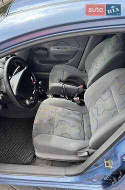 Седан Chevrolet Aveo 2005 в 